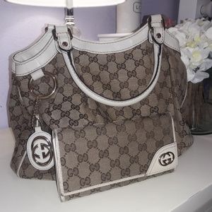 Authentic Gucci handbag and matching wallet